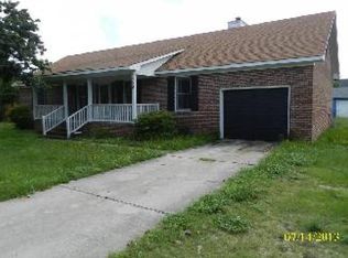 869 Bladen Cir, Fayetteville, NC 28312
