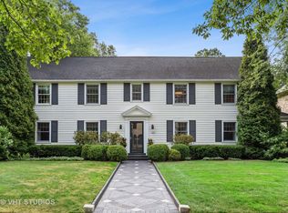 140 Oxford Rd, Kenilworth, IL 60043