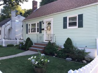 9 Derry Rd, Hyde Park, MA 02136