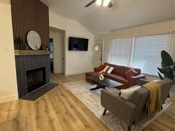 1906 Alex Ave APT A, Austin, TX 78728
