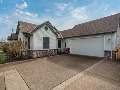2656 Hazelnut Dr, Woodburn, OR, 97071