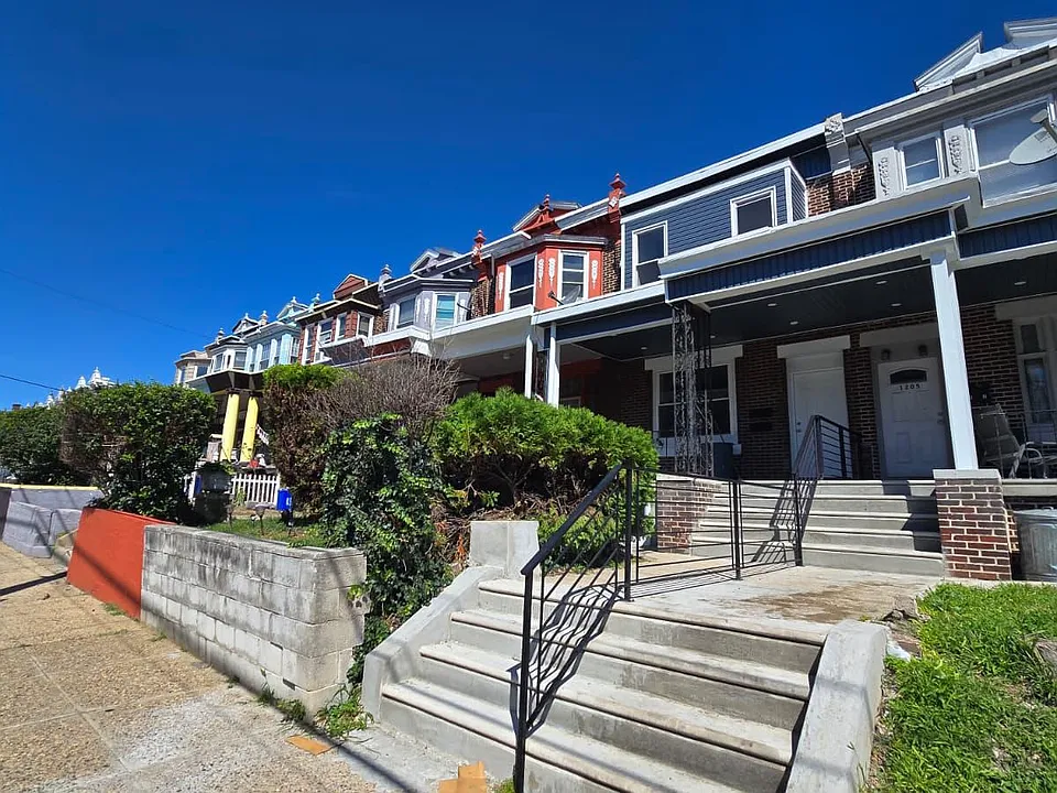 1207 W Wyoming Ave #1