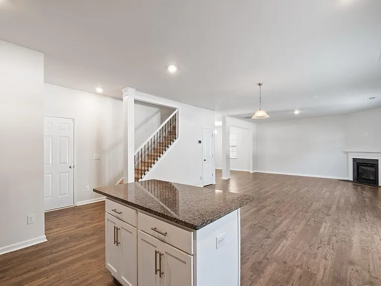 2132 Highland Knoll Dr — Photo 16