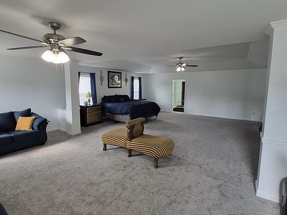 4th image of 2689 Muskeg Ct SW