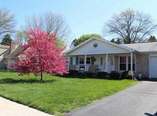 417 Hamlet Dr W, Spring Grove, PA 17362