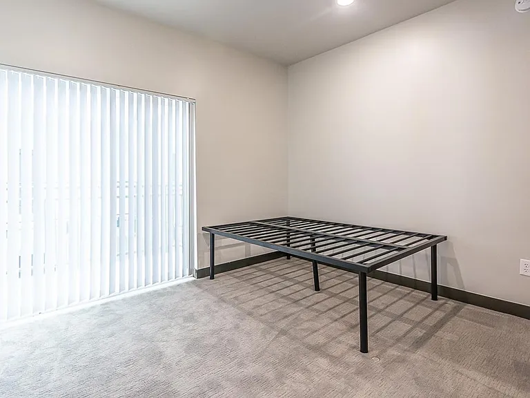 The Bentley Apartments — Photo 43