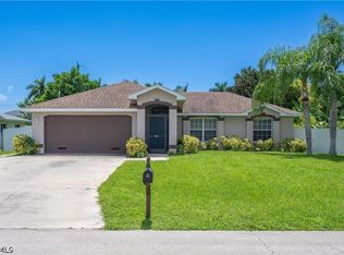626 Retunda Pkwy W, Cape Coral, FL 33904