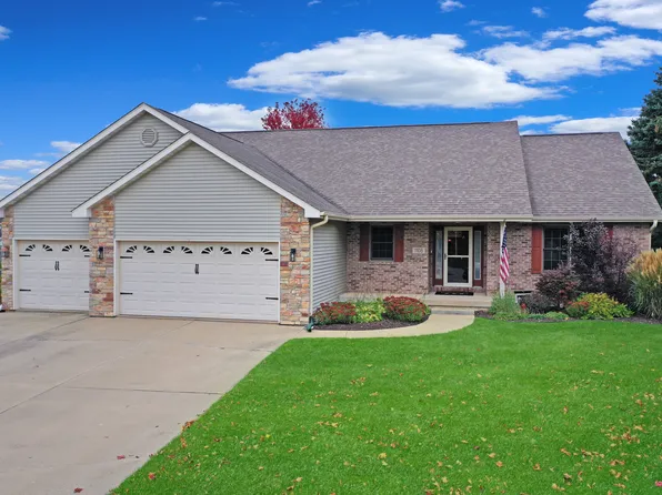 1108 Gehant Ct, Rochelle, IL 61068