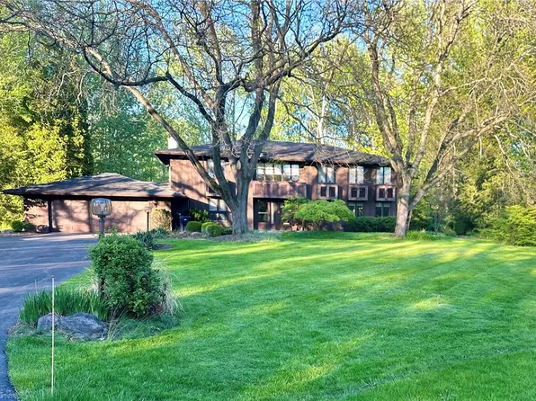 18 Edgewood Dr, Seneca Falls, NY 13148
