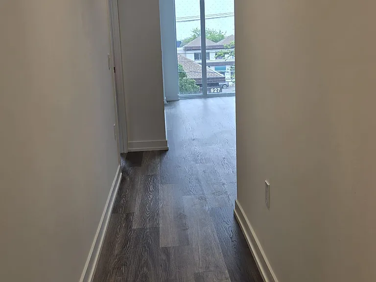 6 Chartwell Rd #314 — Photo 5