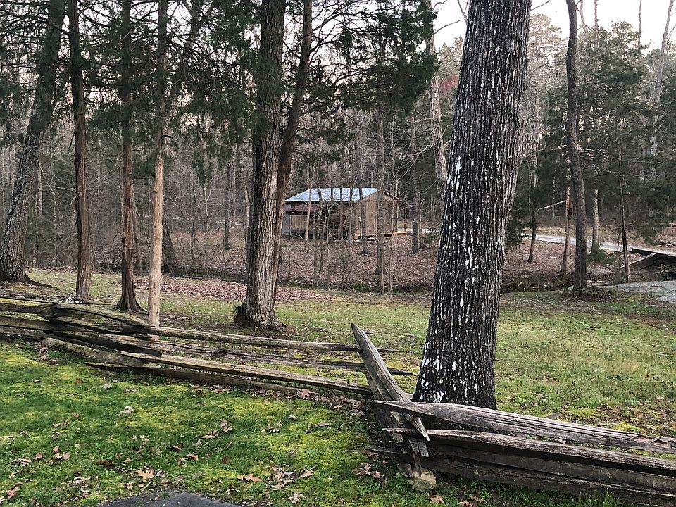 2nd image of 530 Casper Rd