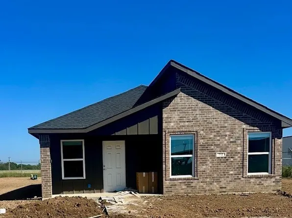 712 Elm St, Seminole, OK 74868