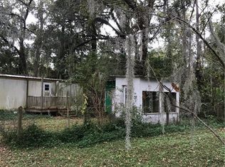 98 Blue Jay Dr, Midway, GA 31320