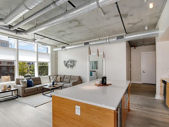 3rd image of 2210 Blake St Unit 205