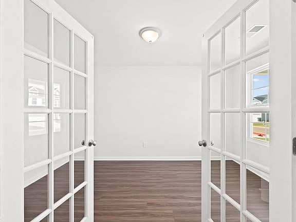 5th image of 328 Whittier St Lot 434