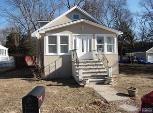 24 Grand St, Wayne, NJ 07470