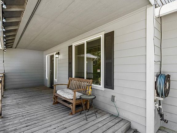 5th image of 42621 NW Hidden Mountain Dr
