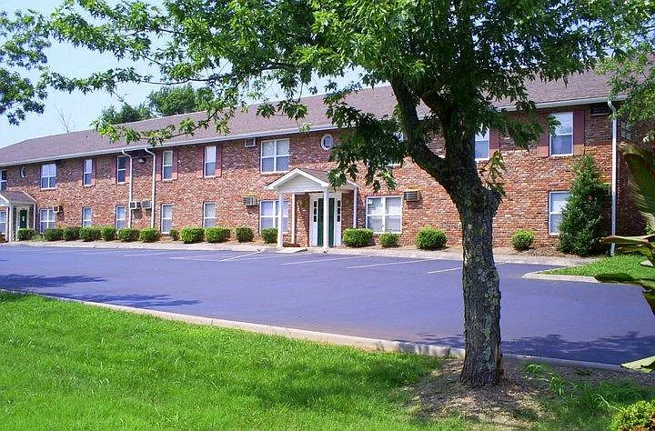 Creek Ridge Apartments — Photo 1