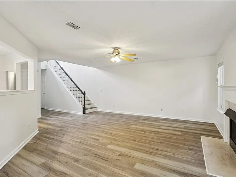 208 Carrington Way — Photo 10