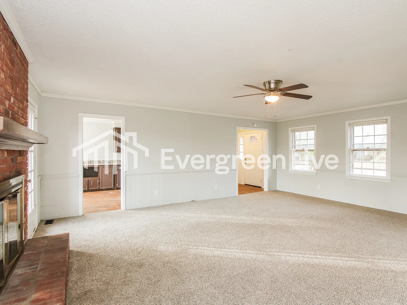 3 bed, 2.0 bath, 1343 sqft, $1,545 — Photo 3