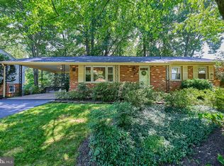 5009 Lone Oak Pl, Fairfax, VA 22032