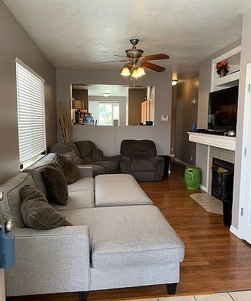 3rd image of 3577 S Chandlery Pl