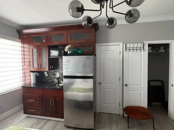 3925 Indian Creek Dr #307, Miami Beach, FL 33140