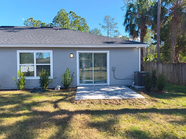 8 Unique Ct — Photo 39