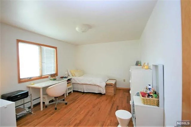 31 Marion Ave #2 — Photo 10