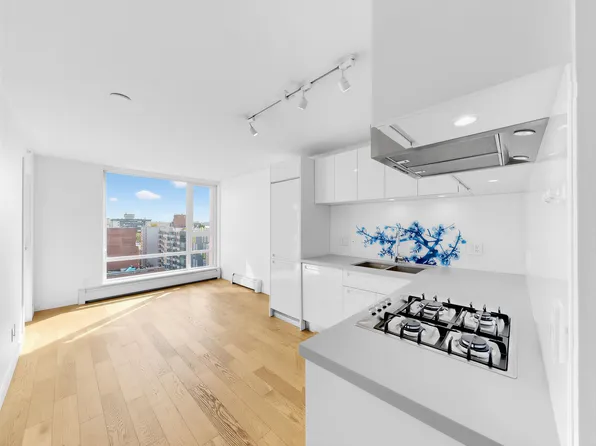 188 Keefer St #1608, Vancouver, BC V6A 0E3