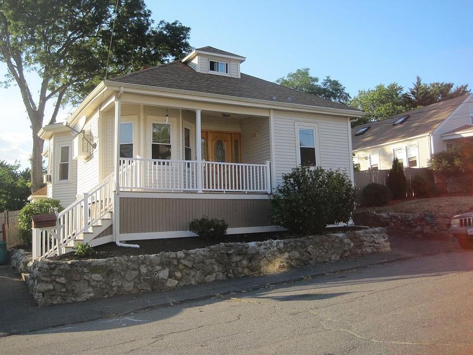 1st image of 21 Elaine Ave