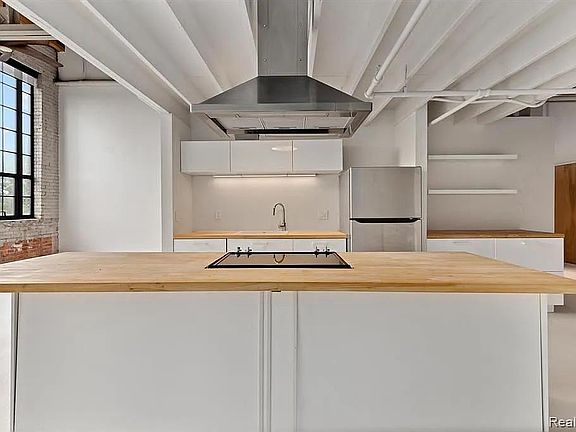 2nd image of 6532 E Jefferson Ave #411W