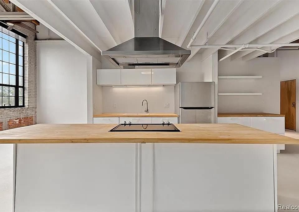 1st image of 6532 E Jefferson Ave #411