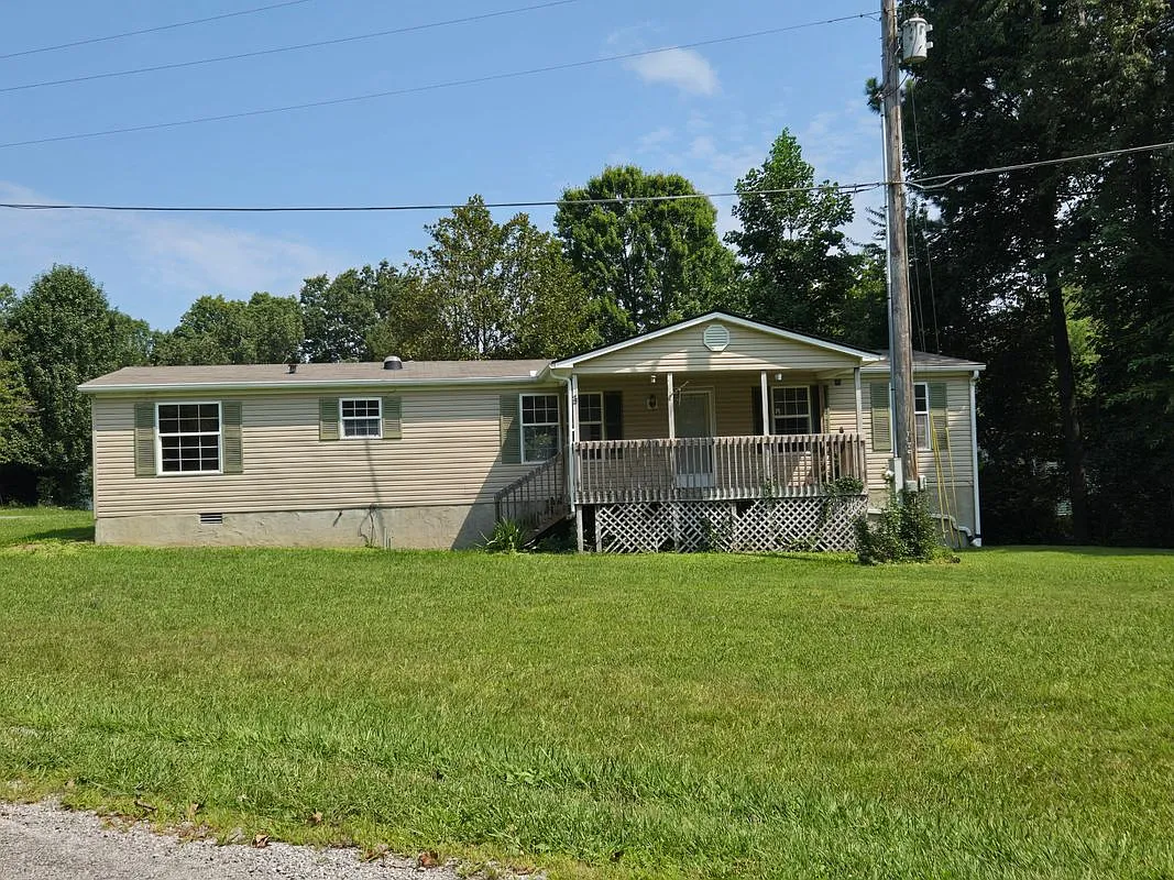 3 bed, 2.0 bath, 1512 sqft, $1,500 — Photo 1