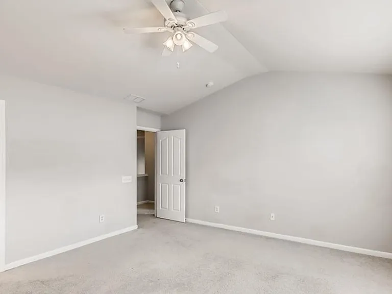 10038 Garrison Watch Ave — Photo 2