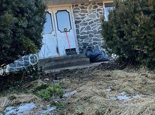 1285 S Gorman Rd, Mazon, IL 60444