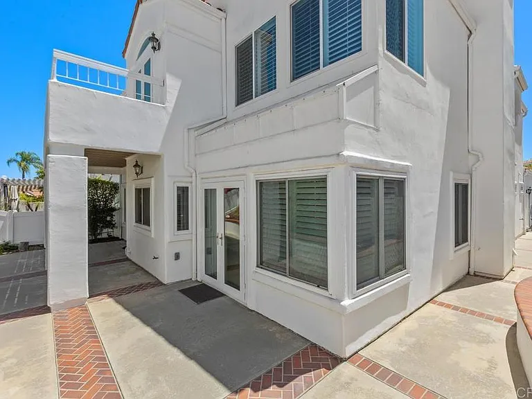 4878 Marathon Way — Photo 7