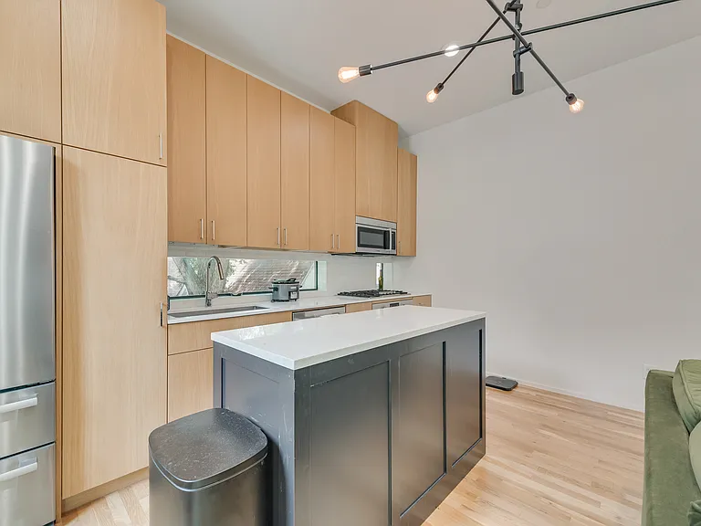 2304 N Garrett Ave #1 — Photo 7