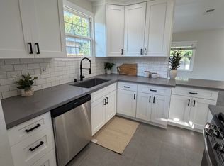 2269 El Sol Ave, Altadena, CA 91001