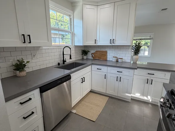2269 El Sol Ave, Altadena, CA 91001