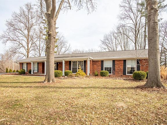 2nd image of 304 Laduemont Dr