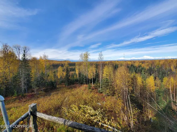 25500 S Howling Malamute St, Talkeetna, AK 99676