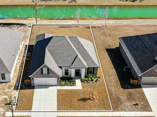 132 E Tweet St, Freeport, FL 32439