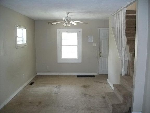 5th image of 718 N Somerset Ave