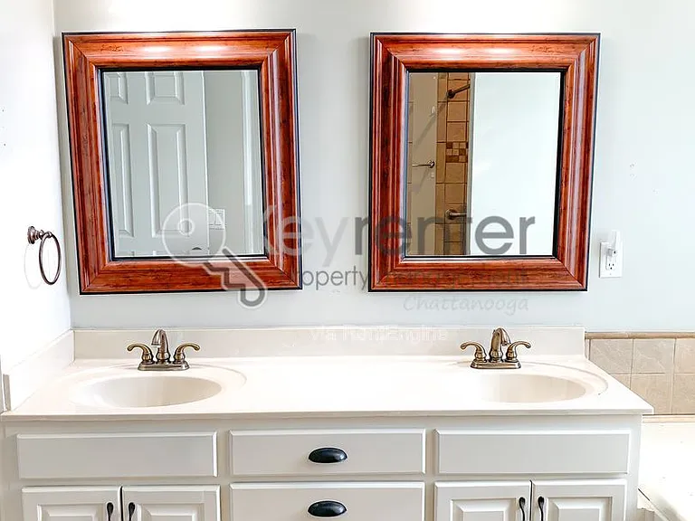 7716 Royal Harbour Cir — Photo 35