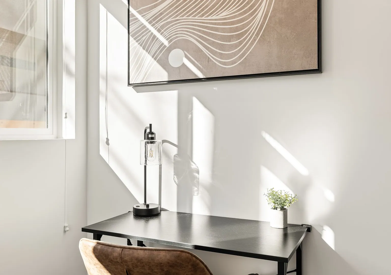 A 4 Bedroom apartment with Private Ensuite Bathrooms, common areas and a fully functional kitchen... — Photo 3