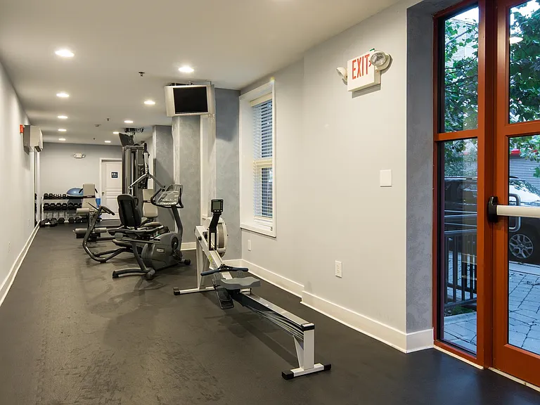 812 Grand St #314 — Photo 16
