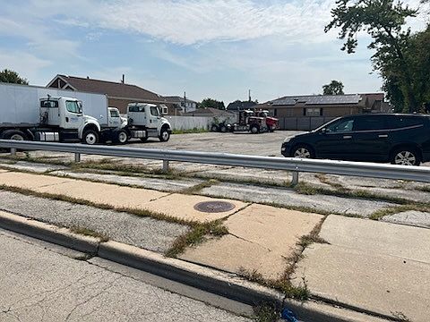 2nd image of 3534 W 103rd St