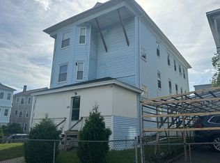 54 Freeland St, Worcester, MA 01603