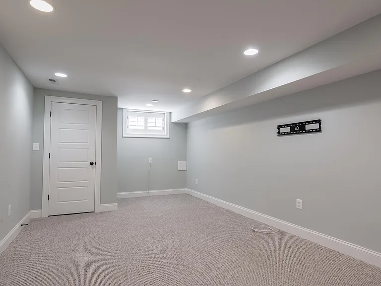 922 S Clinton St — Photo 14